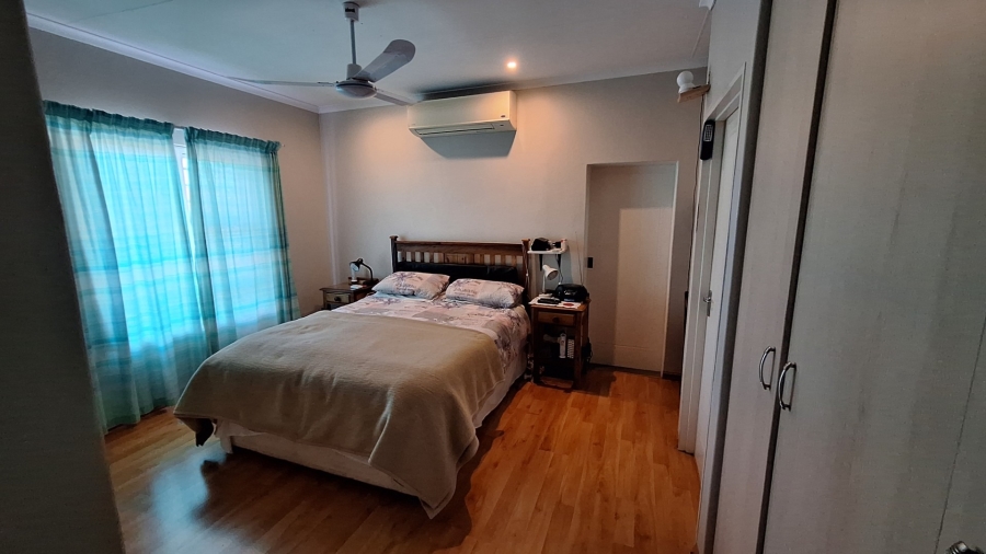 5 Bedroom Property for Sale in Port Owen Western Cape